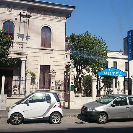 Hotel Luisa Милано Екстериор снимка