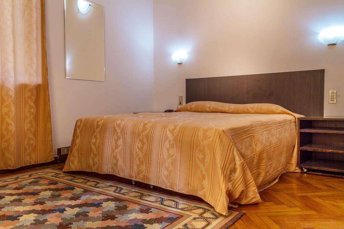 Hotel Luisa Милано Стая снимка
