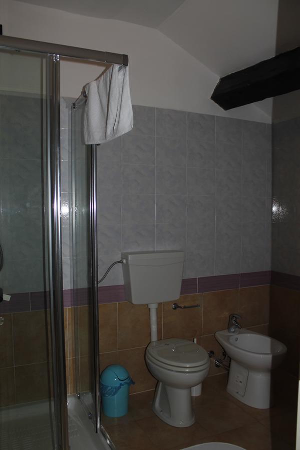 Hotel Luisa Милано Стая снимка
